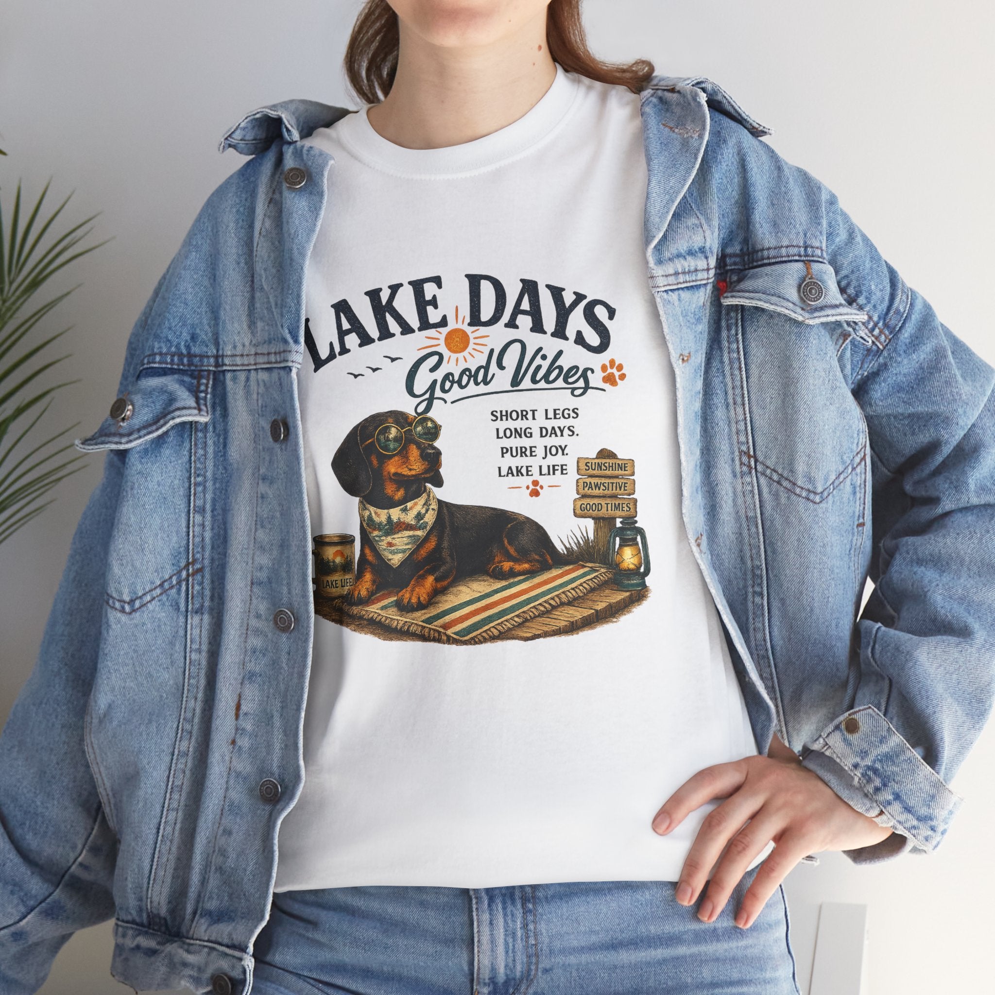 DACHSHUND LAKE DAYS Unisex Heavy Cotton Tee